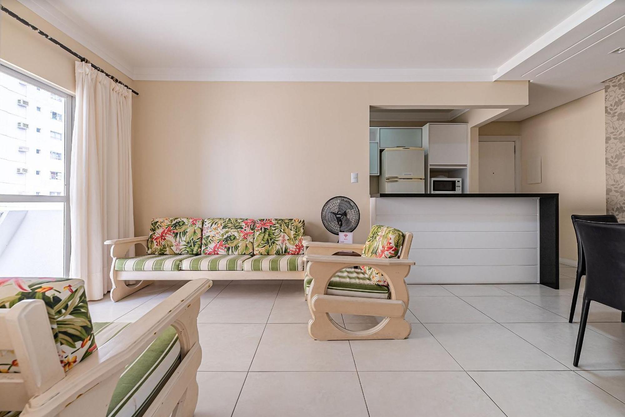 Apto Vista Mar A 130m Da Em Bc Erg605 Apartamento Balneário Camboriú