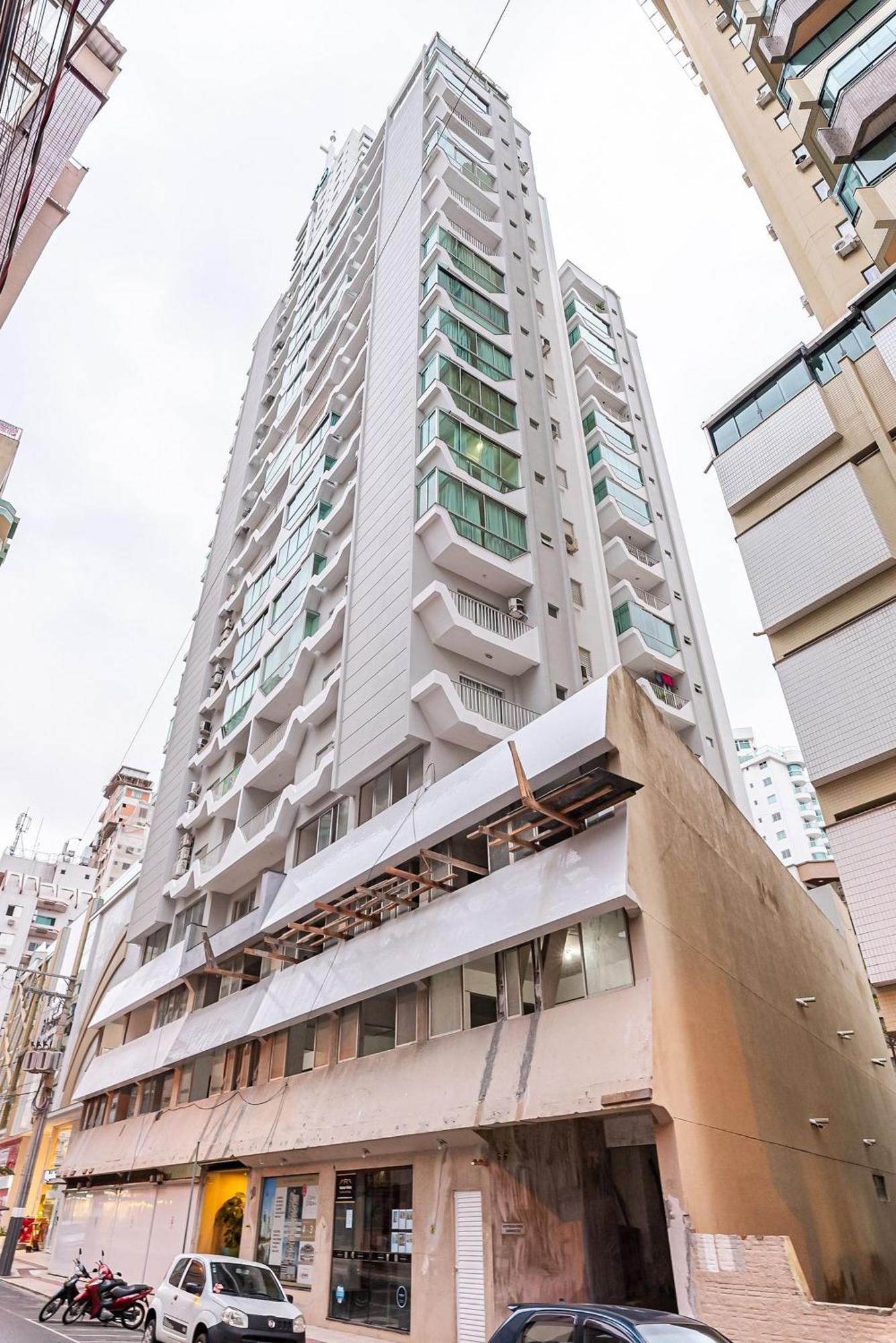 Apto Vista Mar A 130m Da Em Bc Erg605 Apartamento Balneário Camboriú